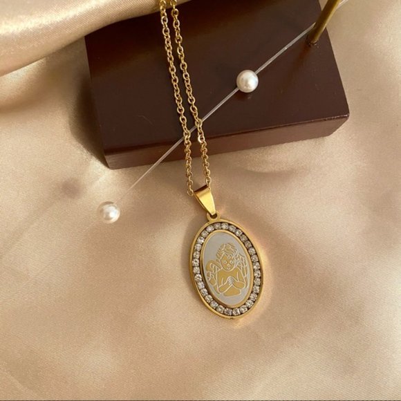 18K Gold plated Angele Necklace - Picture 6 of 9